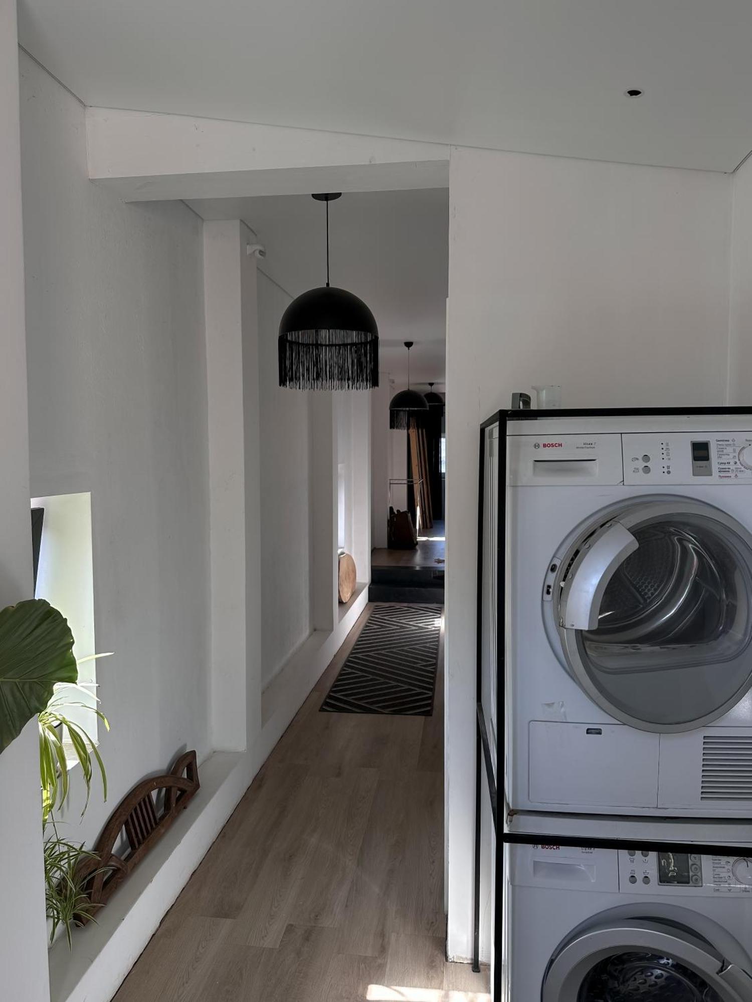 White Door Apartments Mansard Heart Of Odessa 2 Exterior foto